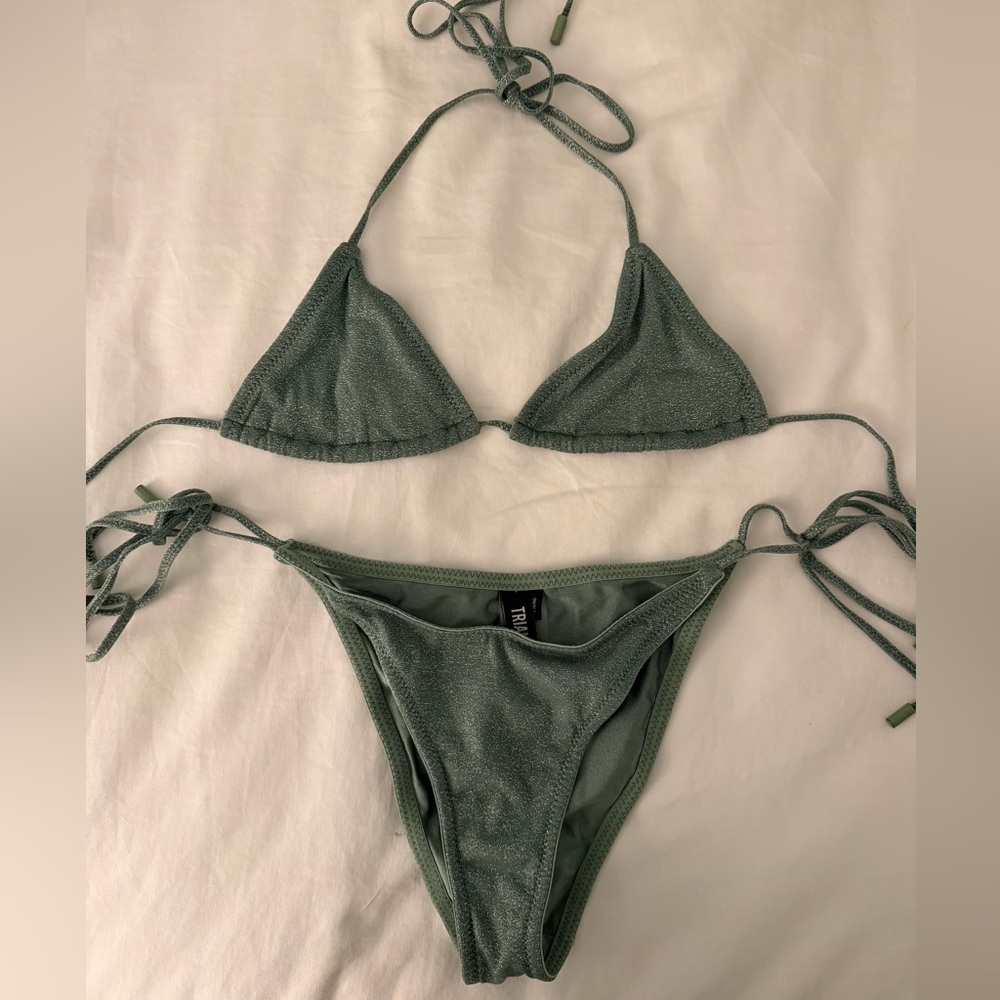 Triangl Bikini Set